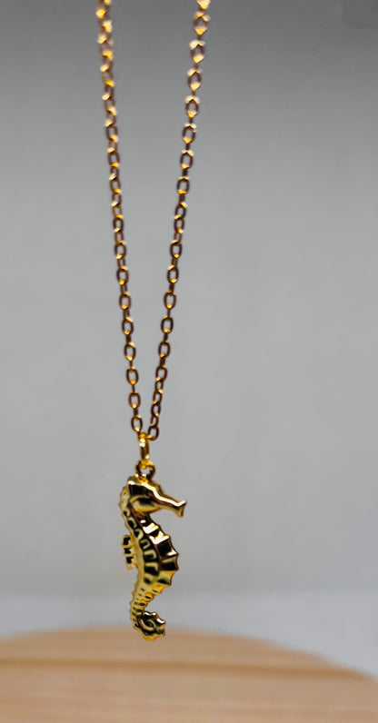 Caballito Oro| Necklace 🌊